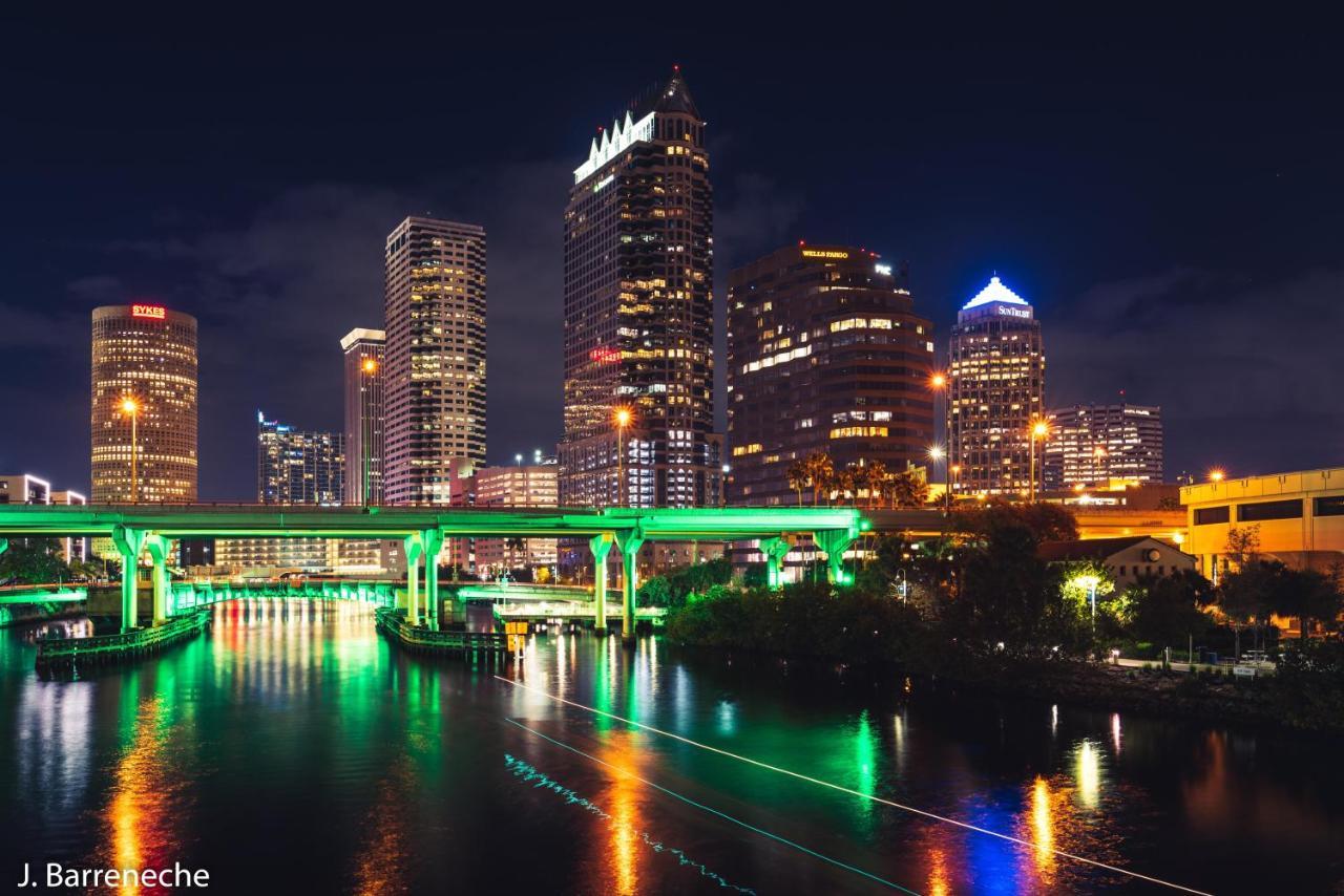 Great Location Near Downtown & Airport Villa Tampa Buitenkant foto