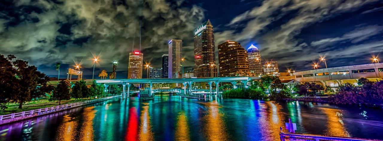 Great Location Near Downtown & Airport Villa Tampa Buitenkant foto