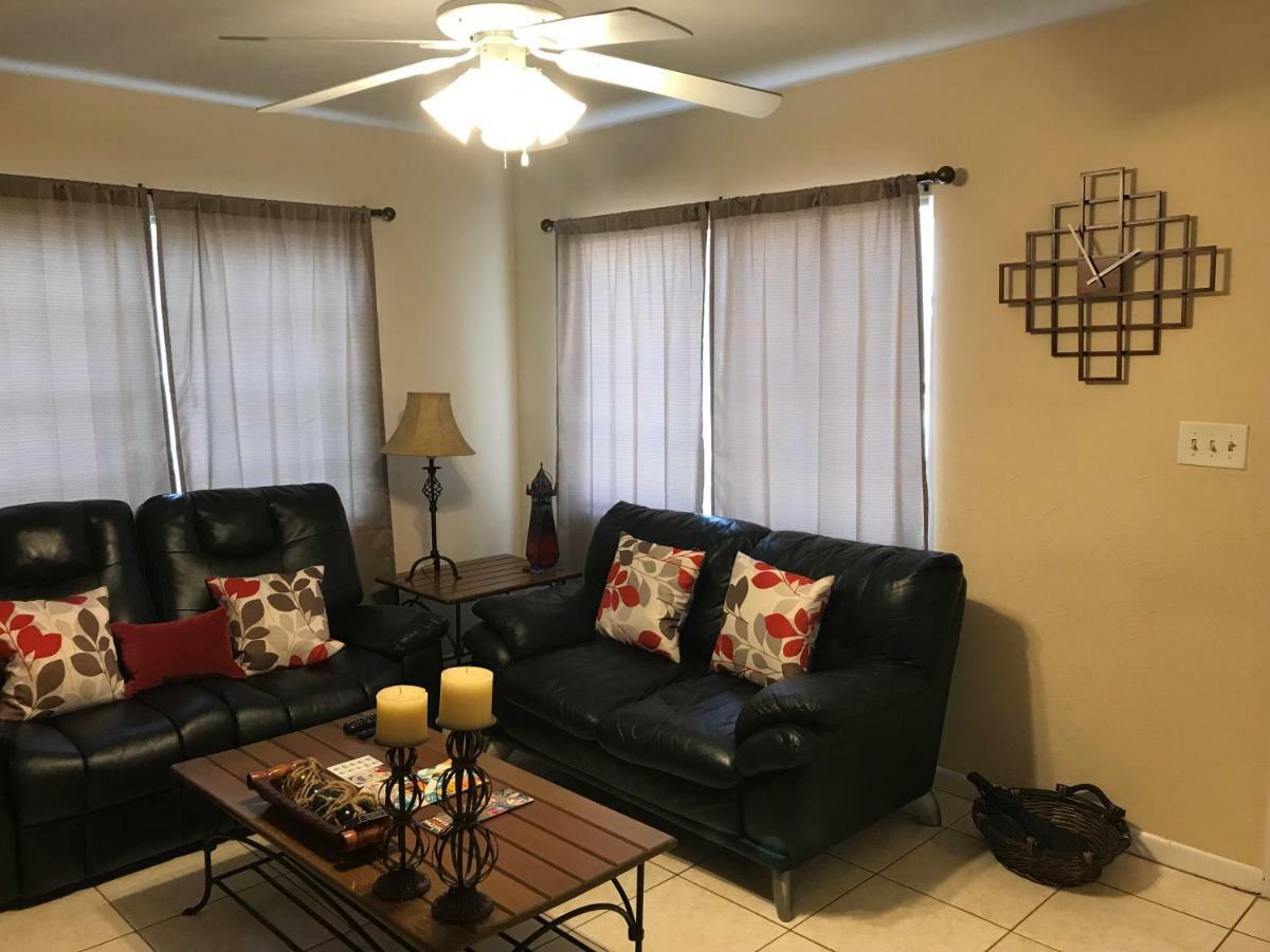 Great Location Near Downtown & Airport Villa Tampa Buitenkant foto
