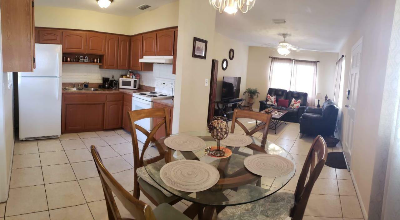 Great Location Near Downtown & Airport Villa Tampa Buitenkant foto